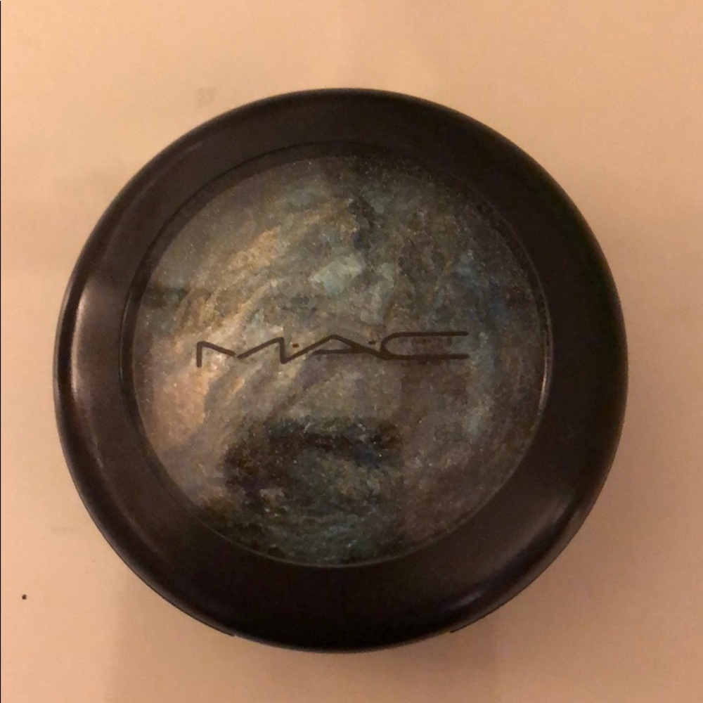 MAC Eye Shadow